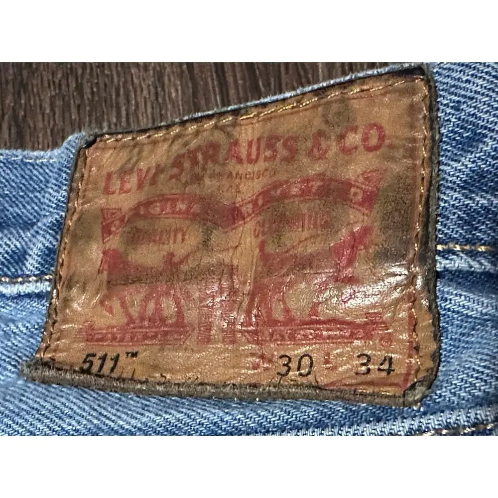Levi's White Oak Cone Denim Selvedge Blue Jeans Distressed Size 30x34 Zip Fly